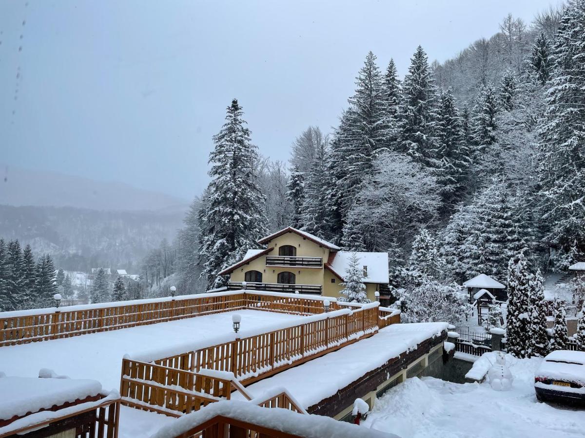 7Soapte Timisu de Jos Exteriér fotografie